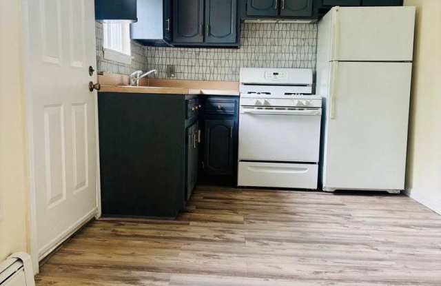 145 Sandalwood Ave photos photos