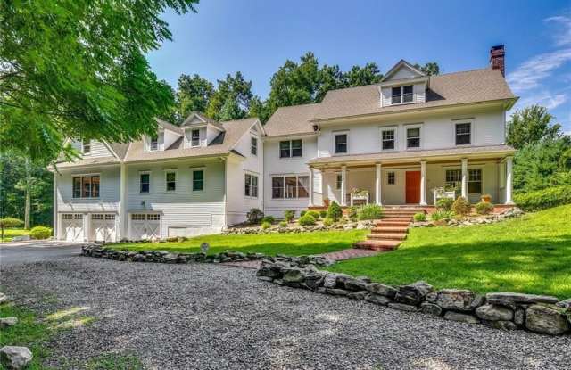 10 Fernwood Road photos photos