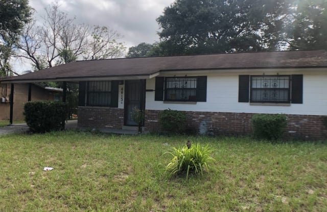 4413 Atwood Dr - 4413 Atwood Drive, Tampa, FL 33610