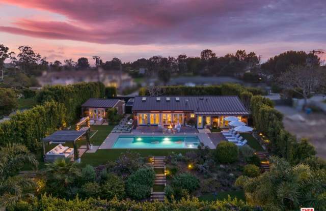 6540 Dume Dr Gallery 2