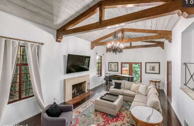 8420 Carlton Way - 8420 Carlton Way, Los Angeles, CA 90069