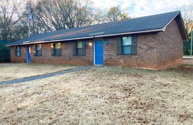 1007 New Lacy ST 7 photos photos