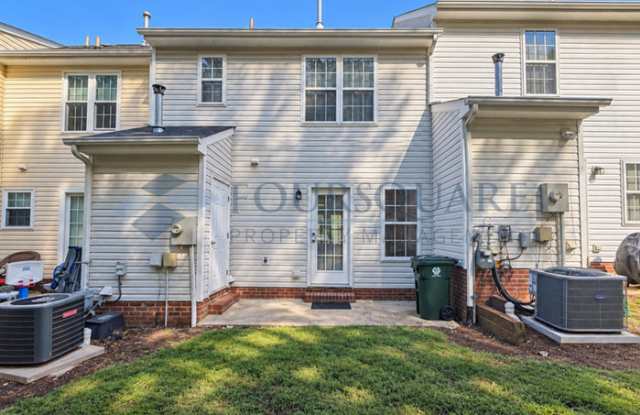 1606 Briarmont Court Gallery 2