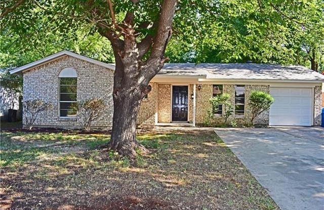 1620 Americana Boulevard - 1620 Americana Boulevard, Blue Mound, TX 76131