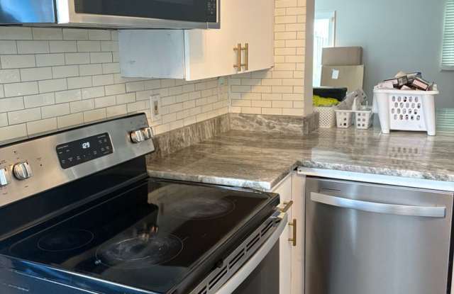 3 Bedroom 1.5 Bath in Baltimore County Gallery 3