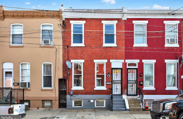 3549 N RANDOLPH STREET photos photos