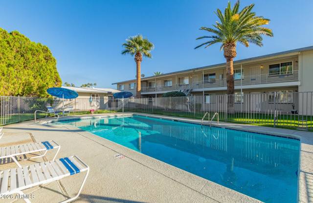 6841 E 2ND Street unit: 17 photos photos