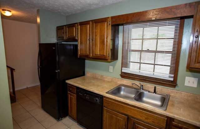 2 Bed 2.5 Bath Condo Gallery 3