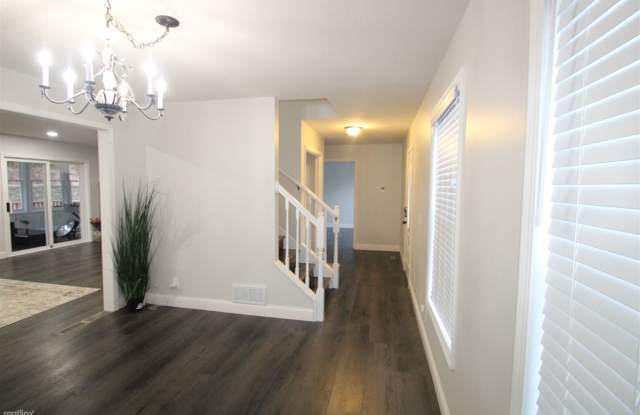 13439 Granada Avenue Gallery 4