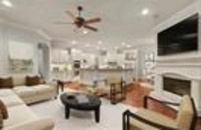 5590 Braemar Drive Gallery 4