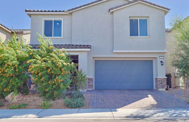 Newer home with Flex Space/Casita, Pool and Solar in Valley Vista! Gallery 1