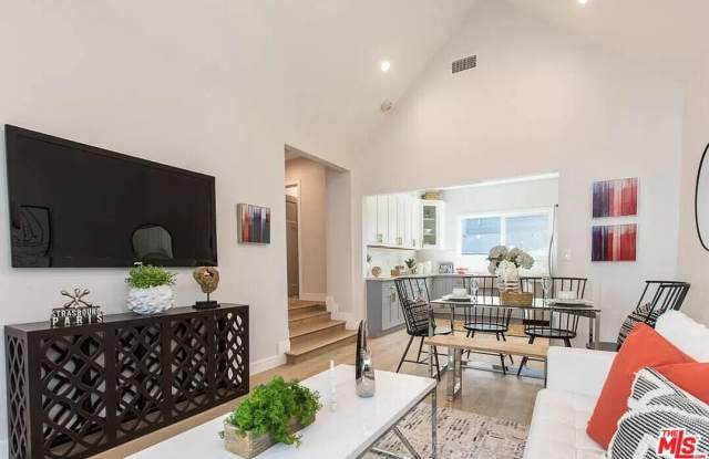 2419 Walnut AVE photos photos