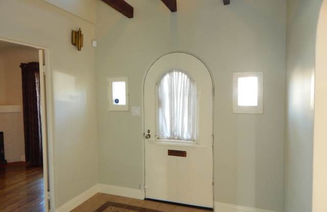 4890 Biona Drive Gallery 2