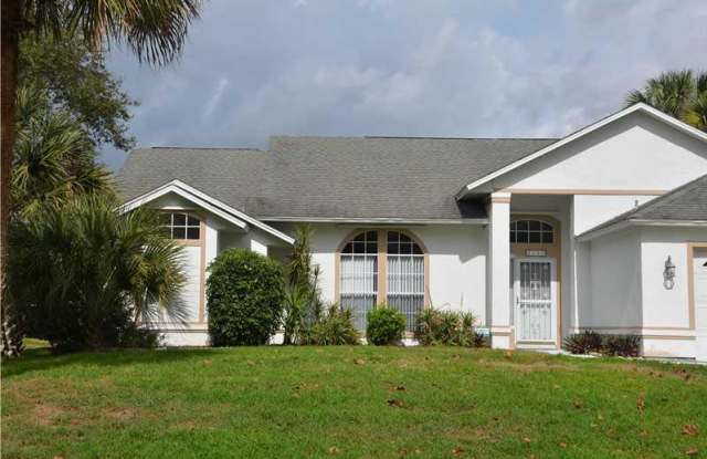 Off-Season Rental 3BR 2BA with pool in Sebastian - 155 Midvale Terrace, Sebastian, FL 32958