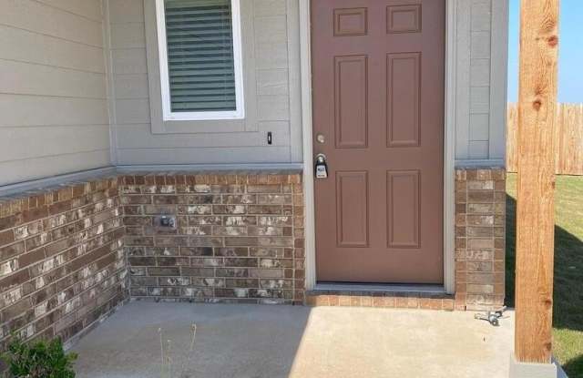 1235 Whitneyway Ln Gallery 2