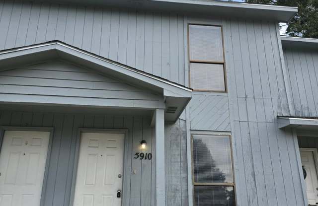 NEW LISTING!!!!! photos photos