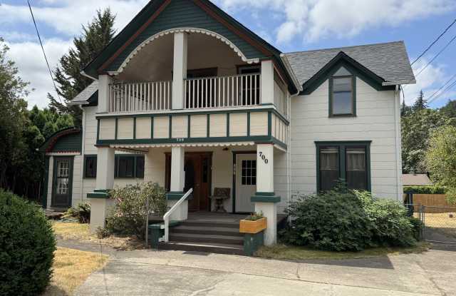 700 South Water Street - 3 photos photos