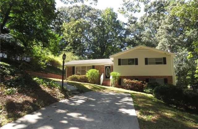 2554 Skyland Trail NE Gallery 1