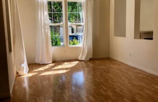 26631 COUNTRY CREEK Lane Gallery 3