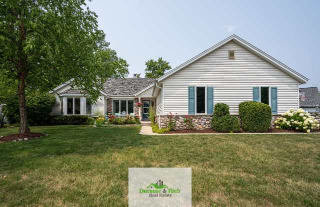 Beautiful 3 bedroom 2 Bath in the Perfect Location!! photos photos