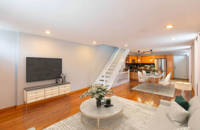 South Philadelphia Corner Rowhome with Garage Parking and Roofdeck! Gallery 1