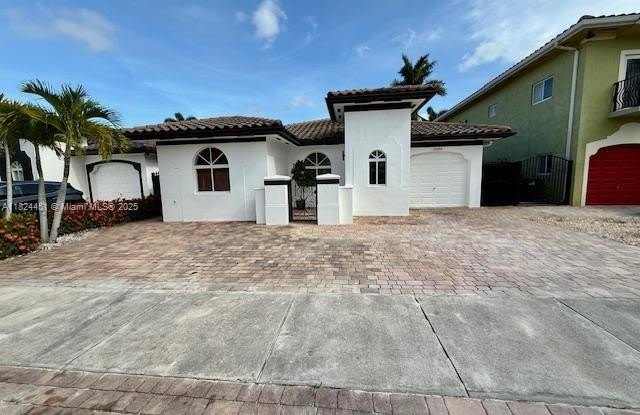 15564 SW 12th Ter photos photos
