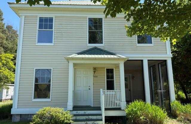 7033 THORNETON Road Gallery 2