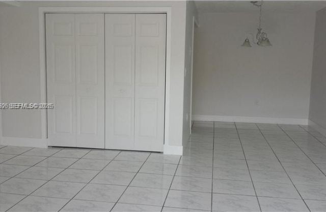 7160 Fairway Dr photos photos