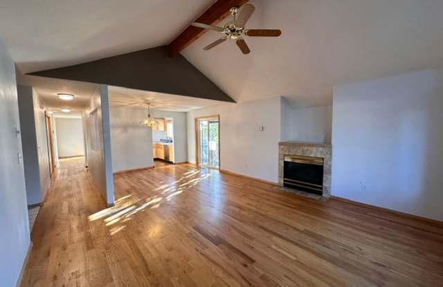 3 Bedroom / 2 bathroom Home in SW Redmond's Cascade View Community Gallery 4