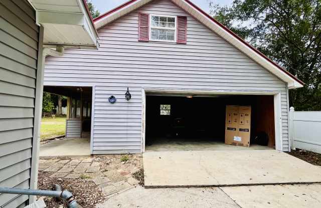 339 Sharon Street Gallery 4