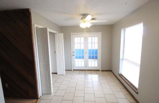 1804 Southcrest Dr Gallery 4