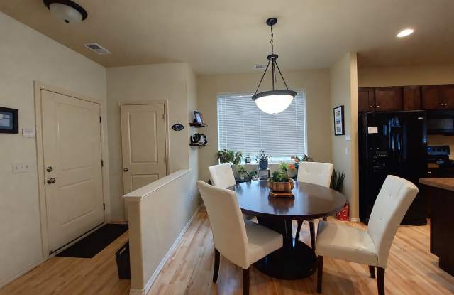 Beautiful Home in North Fort Collins Gallery 4