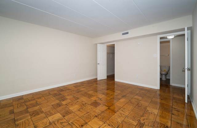 Ashley Apartments Gallery 3