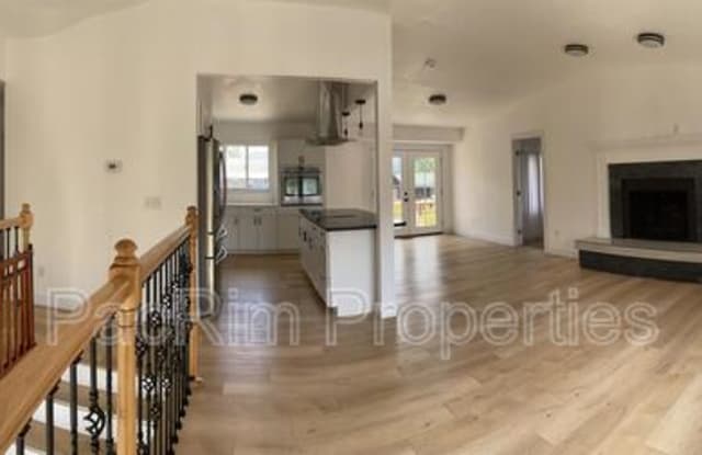 9021 Lance Circle #B - 9021 Lance Circle, Anchorage, AK 99502