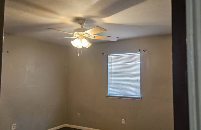 228 Manson Ave photos photos