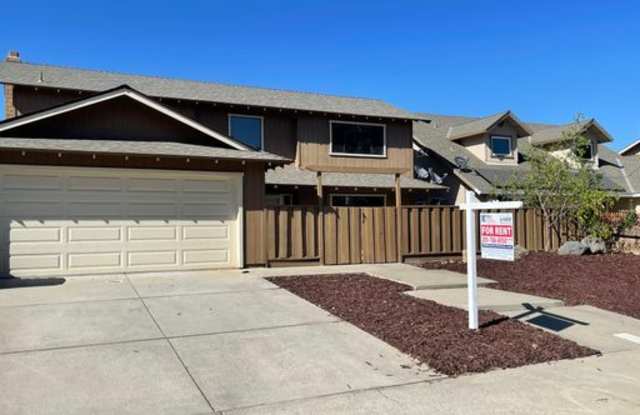 1921 Bridgewood Way - 1921 Bridgewood Way, Modesto, CA 95355