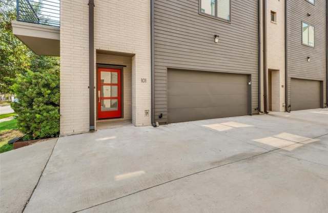 2703 Kimsey Drive Gallery 2