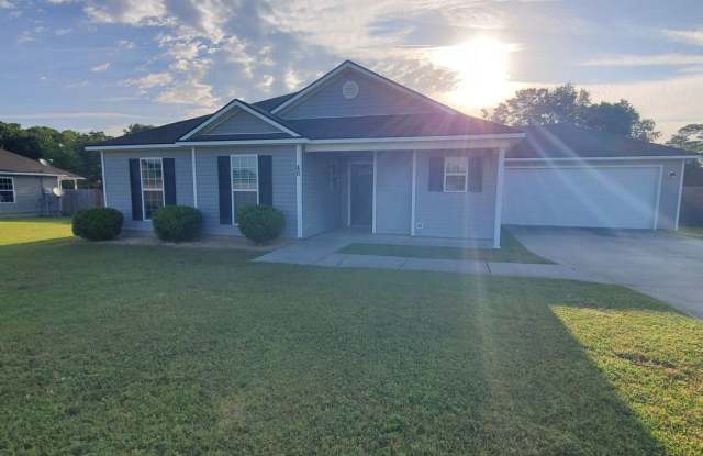 Tranquil Oasis: Spacious 4BR Home with Modern Amenities in Ray City, GA Near Moody! photos photos