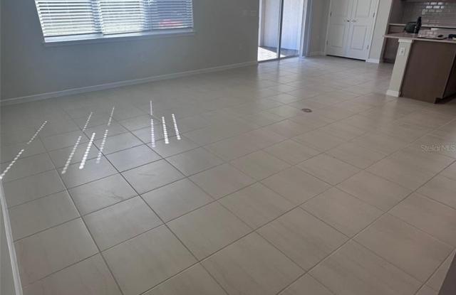 17539 SAW PALMETTO Avenue Gallery 4