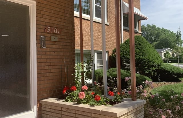 9101 Kilpatrick Avenue - 9101 Kilpatrick Avenue, Skokie, IL 60076