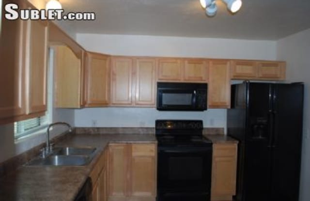 2601 E. Waverly St - 2601 East Waverly Street, Tucson, AZ 85716