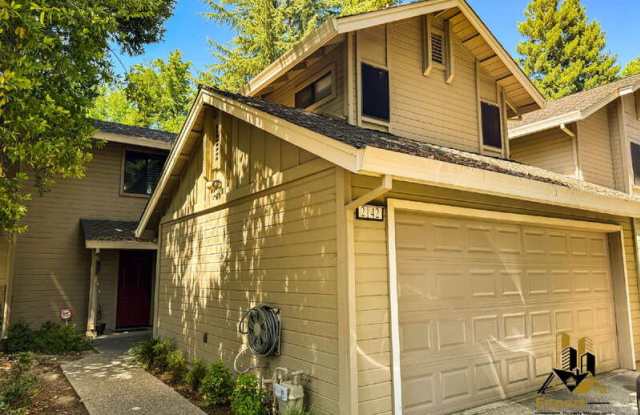2142 University Park Drive photos photos