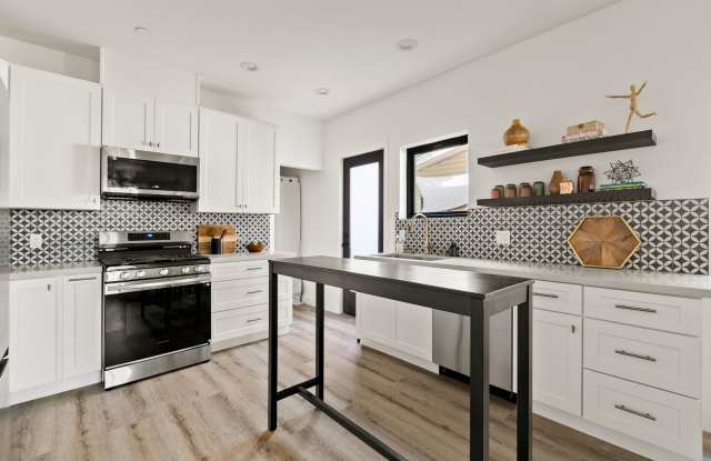 Stunning brand new construction, modern luxury living! Private outdoor space! photos photos