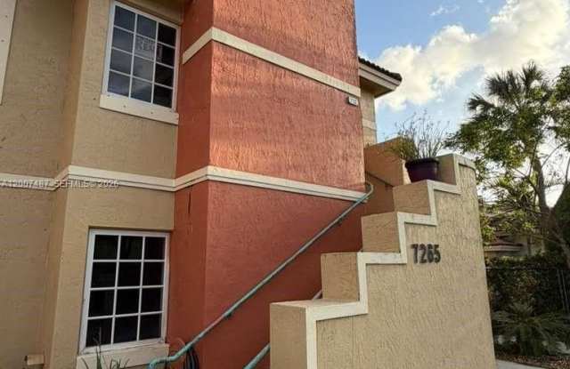 7265 NW 173rd Dr photos photos