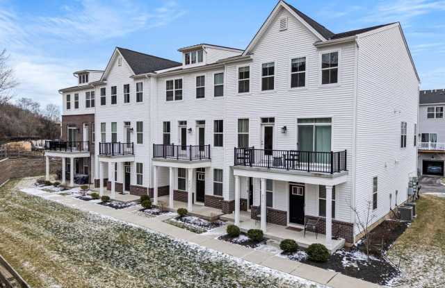 983 SKYLAR CT photos photos