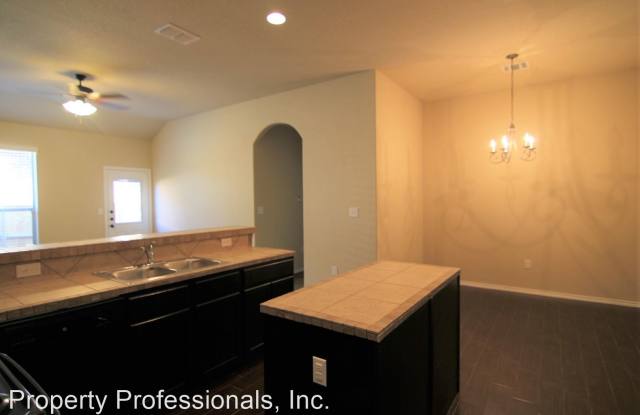 701 Creekside Circle Gallery 3