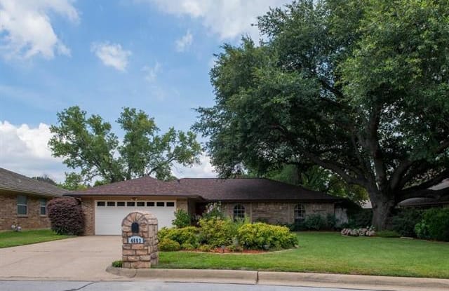 4603 Oak Valley Drive - 4603 Oak Valley Drive, Arlington, TX 76016