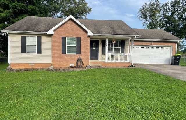 3 Bedroom Dog Friendly Home For Rent Near Exit 1 photos photos 3 Bedroom Dog Friendly Home For Rent Near Exit 1 photos photos