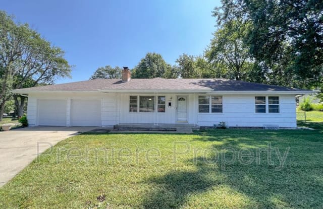 11301 E 44th St - 11301 East 44th Street, Kansas City, MO 64133