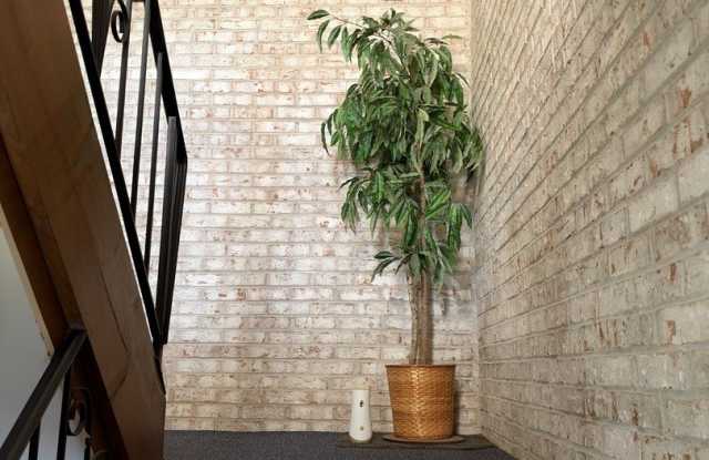 15241 Chicago Road Gallery 3